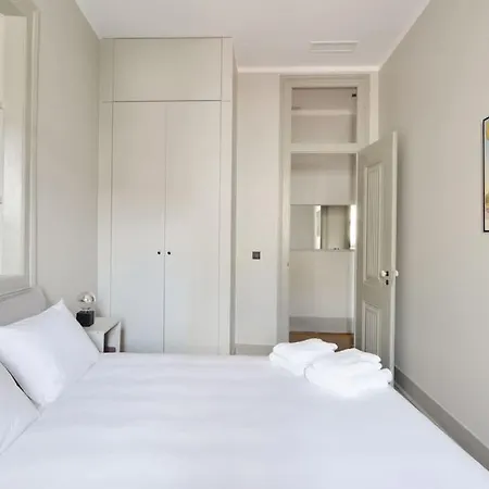 Apartment Big Stunning Lisbon